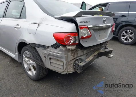 2011 Toyota Corolla S из США, поврежденный, VIN 2T1BU4EE8BC632200